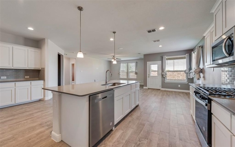16024 Bronte Lane, Fort Worth, TX 76247, 4 Bedrooms Bedrooms, ,2 BathroomsBathrooms,Residential Lease,For Rent,16024 Bronte Lane,20902313