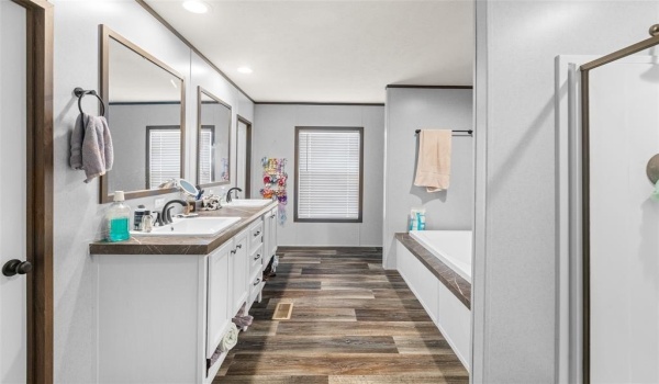 43 Oak Hollow Lane, Sherman, TX 75092, 3 Bedrooms Bedrooms, ,2 BathroomsBathrooms,Residential,For Sale,43 Oak Hollow Lane,20902390