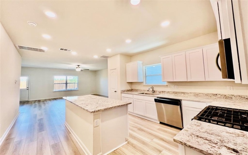 1233 Parker Drive, Princeton, TX 75407, 4 Habitaciones Habitaciones , ,2 BañosBaños,Residential Lease,En Alquiler,1233 Parker Drive,20902477