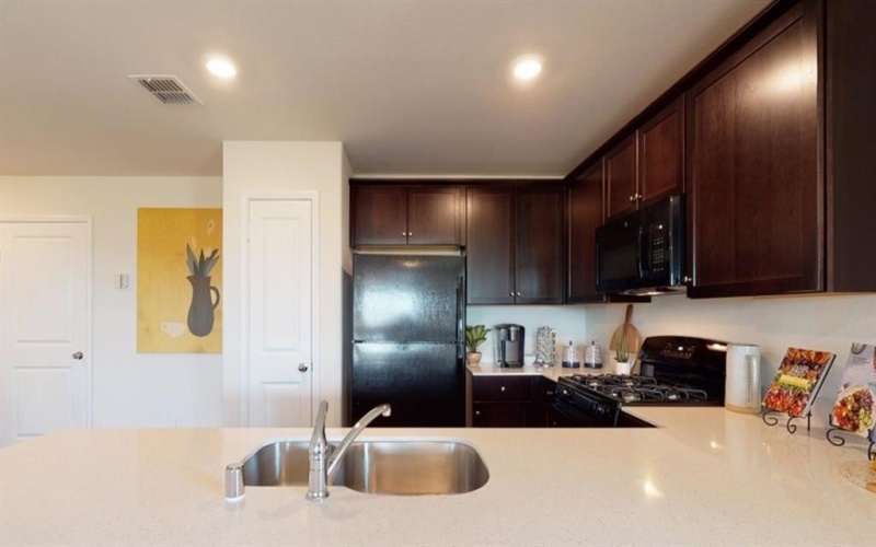 1208 Wildflower Street, Ennis, TX 75119, 3 Bedrooms Bedrooms, ,2 BathroomsBathrooms,Residential Lease,For Rent,1208 Wildflower Street,20902535