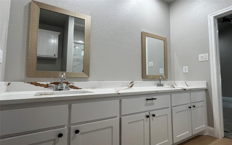 823 Edgar Street, Greenville, TX 75401, 3 Bedrooms Bedrooms, ,2 BathroomsBathrooms,Residential,For Sale,823 Edgar Street,20900655