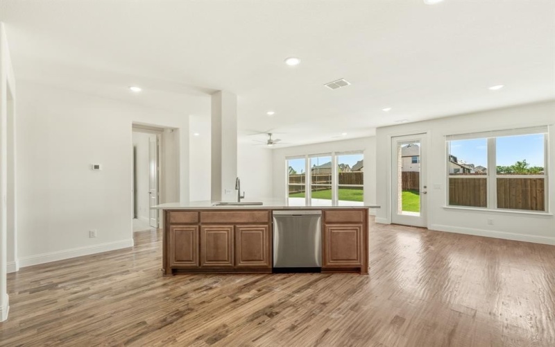 16420 Boston Ivy Drive, Fort Worth, TX 76247, 4 Habitaciones Habitaciones , ,3 BañosBaños,Residential,En Venta,16420 Boston Ivy Drive,20900913