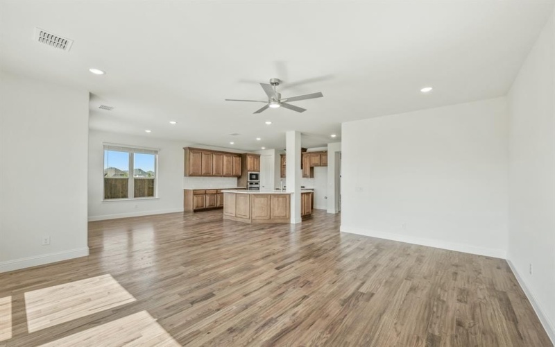 16420 Boston Ivy Drive, Fort Worth, TX 76247, 4 Habitaciones Habitaciones , ,3 BañosBaños,Residential,En Venta,16420 Boston Ivy Drive,20900913
