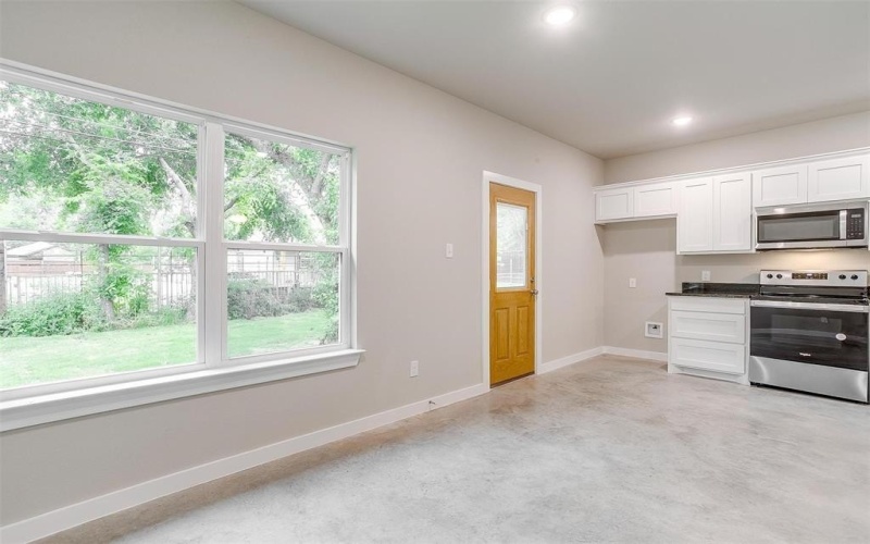 404 Evans Street, Cleburne, TX 76031, 3 Bedrooms Bedrooms, ,2 BathroomsBathrooms,Residential,For Sale,404 Evans Street,20901120
