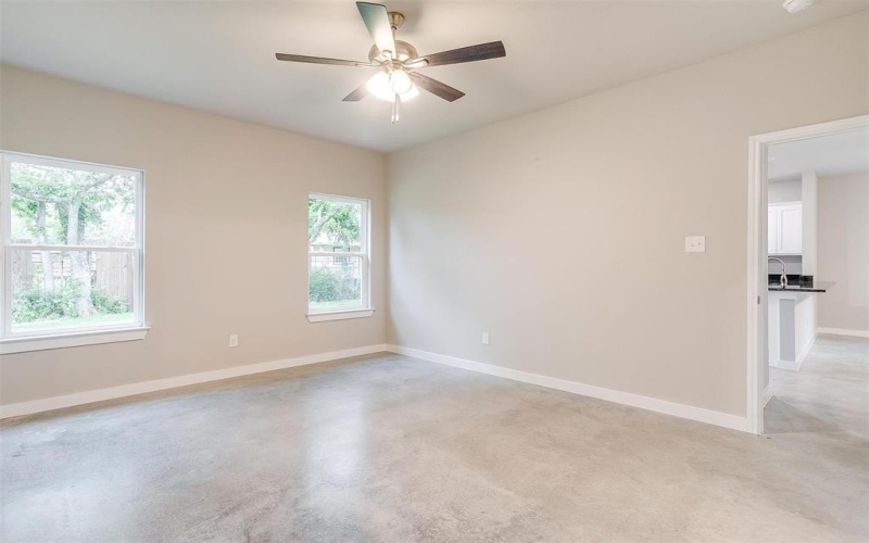 404 Evans Street, Cleburne, TX 76031, 3 Bedrooms Bedrooms, ,2 BathroomsBathrooms,Residential,For Sale,404 Evans Street,20901120