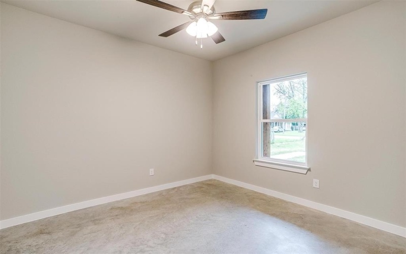 404 Evans Street, Cleburne, TX 76031, 3 Bedrooms Bedrooms, ,2 BathroomsBathrooms,Residential,For Sale,404 Evans Street,20901120