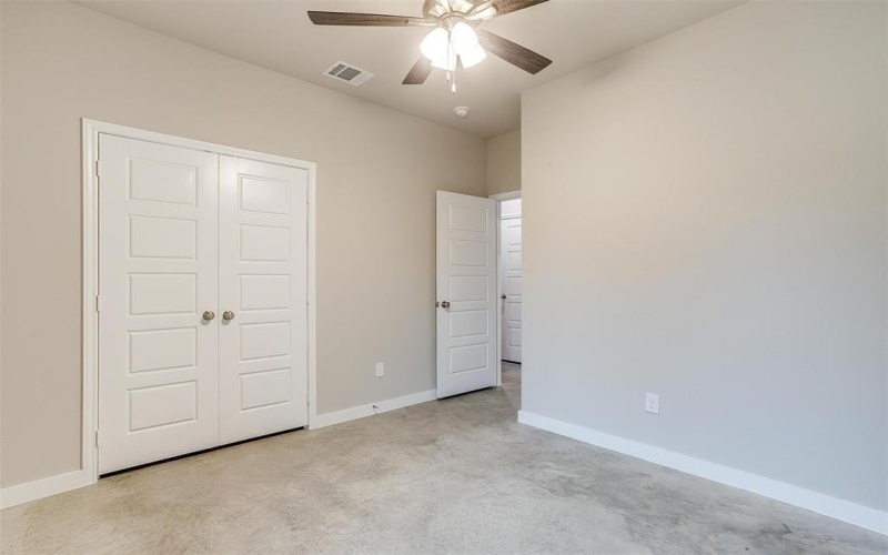 404 Evans Street, Cleburne, TX 76031, 3 Bedrooms Bedrooms, ,2 BathroomsBathrooms,Residential,For Sale,404 Evans Street,20901120