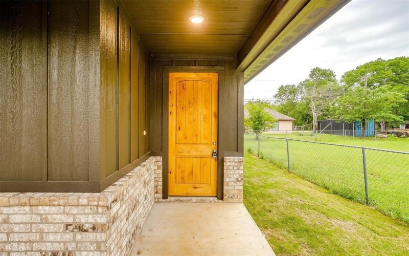 404 Evans Street, Cleburne, TX 76031, 3 Bedrooms Bedrooms, ,2 BathroomsBathrooms,Residential,For Sale,404 Evans Street,20901120