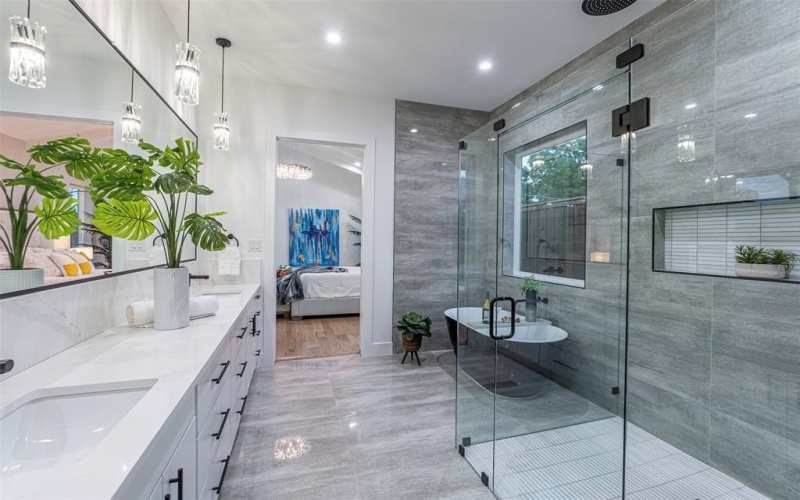 3731 Cortez Drive, Dallas, TX 75220, 5 Bedrooms Bedrooms, ,6 BathroomsBathrooms,Residential,For Sale,3731 Cortez Drive,20903143