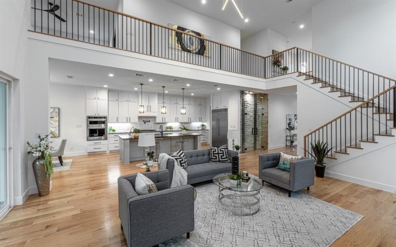 3731 Cortez Drive, Dallas, TX 75220, 5 Bedrooms Bedrooms, ,6 BathroomsBathrooms,Residential,For Sale,3731 Cortez Drive,20903143