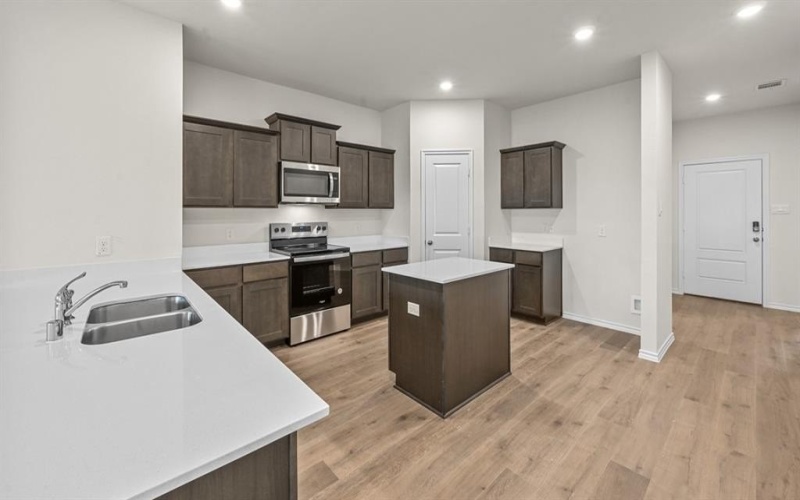 515 Drake Drive, Ferris, TX 75125, 4 Bedrooms Bedrooms, ,2 BathroomsBathrooms,Residential,For Sale,515 Drake Drive,20903151