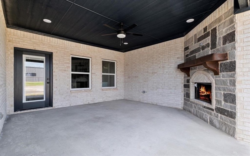 233 Marshall Circle, Whitewright, TX 75491, 4 Bedrooms Bedrooms, ,3 BathroomsBathrooms,Residential,For Sale,233 Marshall Circle,20901239