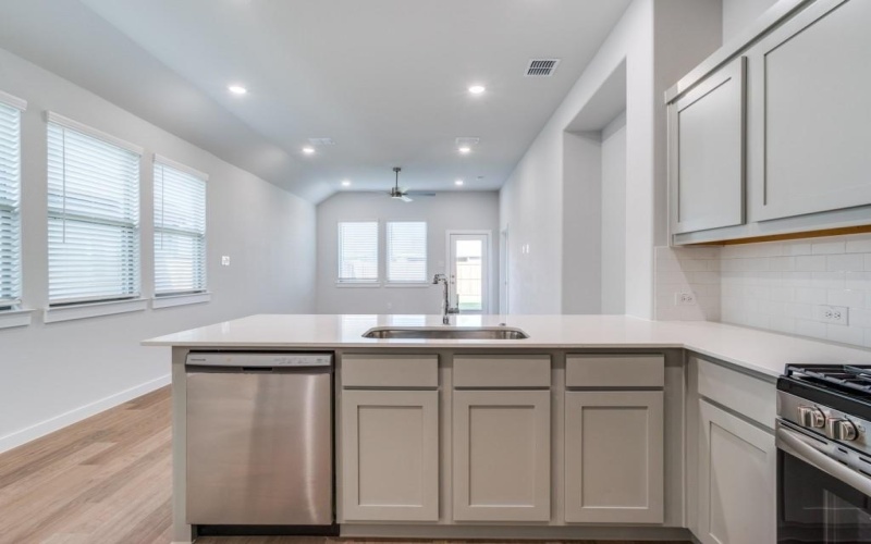 3818 White Rock Drive, Farmersville, TX 75442, 3 Bedrooms Bedrooms, ,2 BathroomsBathrooms,Residential Lease,For Rent,3818 White Rock Drive,20901313