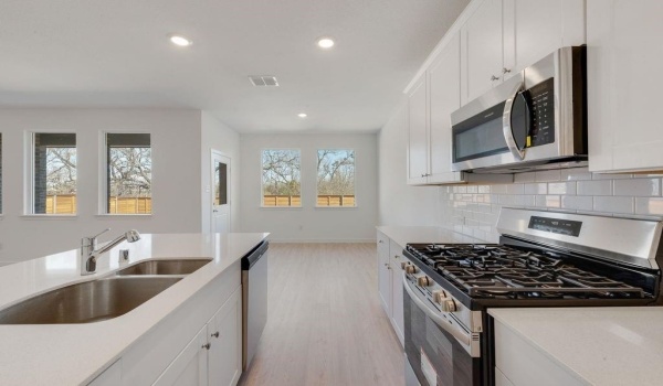 213 Chestnut Drive, Azle, TX 76020, 4 Bedrooms Bedrooms, ,2 BathroomsBathrooms,Residential,For Sale,213 Chestnut Drive,20901428