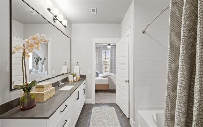 2000 Nahvi Road #5205, Mansfield, TX 76063, 2 Bedrooms Bedrooms, ,2 BathroomsBathrooms,Residential Lease,For Rent,2000 Nahvi Road,20901468