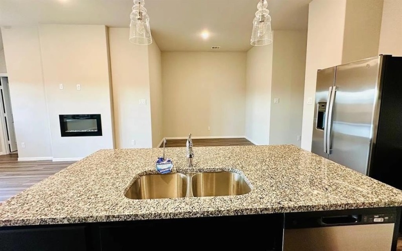 13136 Yellowstone Way, Providence Village, TX 76227, 4 Bedrooms Bedrooms, ,2 BathroomsBathrooms,Residential Lease,For Rent,13136 Yellowstone Way,20901665