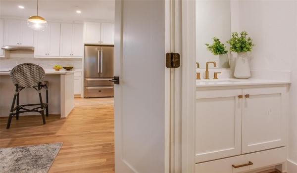 7207 Gaston Avenue #503, Dallas, TX 75214, 2 Bedrooms Bedrooms, ,2 BathroomsBathrooms,Residential,For Sale,7207 Gaston Avenue,20901676