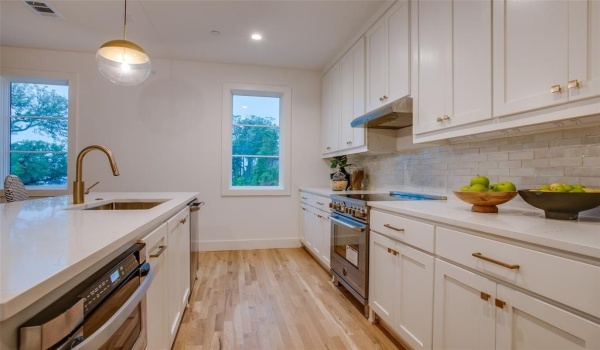 7207 Gaston Avenue #503, Dallas, TX 75214, 2 Bedrooms Bedrooms, ,2 BathroomsBathrooms,Residential,For Sale,7207 Gaston Avenue,20901676