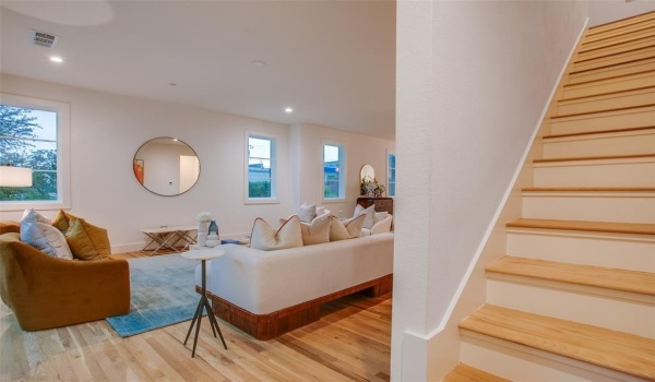 7207 Gaston Avenue #503, Dallas, TX 75214, 2 Bedrooms Bedrooms, ,2 BathroomsBathrooms,Residential,For Sale,7207 Gaston Avenue,20901676
