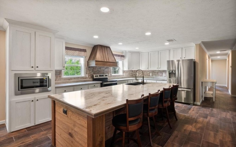 1524 SE County Road 3135, Corsicana, TX 75109, 4 Bedrooms Bedrooms, ,2 BathroomsBathrooms,Residential,For Sale,1524 SE County Road 3135,20901745