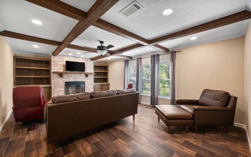 1524 SE County Road 3135, Corsicana, TX 75109, 4 Bedrooms Bedrooms, ,2 BathroomsBathrooms,Residential,For Sale,1524 SE County Road 3135,20901745