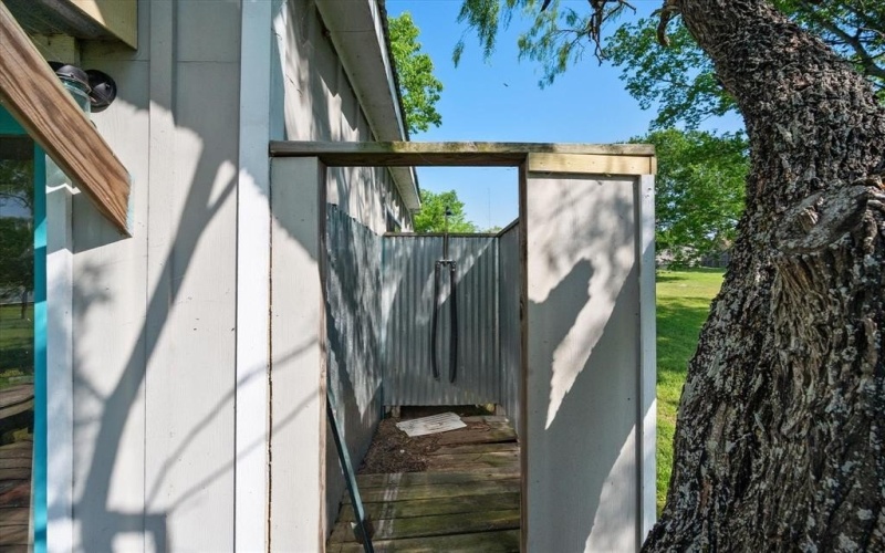 1524 SE County Road 3135, Corsicana, TX 75109, 4 Bedrooms Bedrooms, ,2 BathroomsBathrooms,Residential,For Sale,1524 SE County Road 3135,20901745