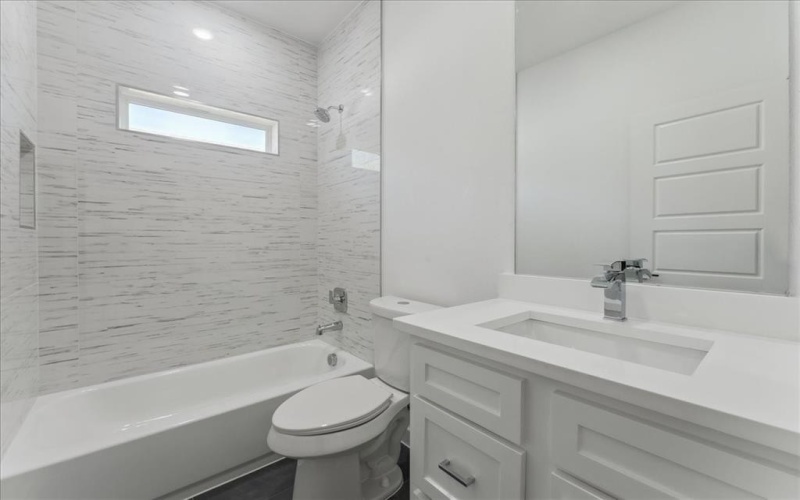 1313 Franklin Avenue, Bonham, TX 75418, 3 Habitaciones Habitaciones , ,2 BañosBaños,Residential,En Venta,1313 Franklin Avenue,20901897