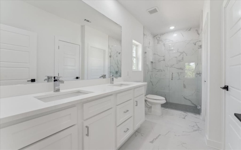 1313 Franklin Avenue, Bonham, TX 75418, 3 Habitaciones Habitaciones , ,2 BañosBaños,Residential,En Venta,1313 Franklin Avenue,20901897