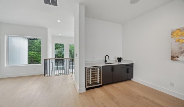 3815 Hawick Lane, Dallas, TX 75220, 5 Habitaciones Habitaciones , ,6 BañosBaños,Residential,En Venta,3815 Hawick Lane,20901982