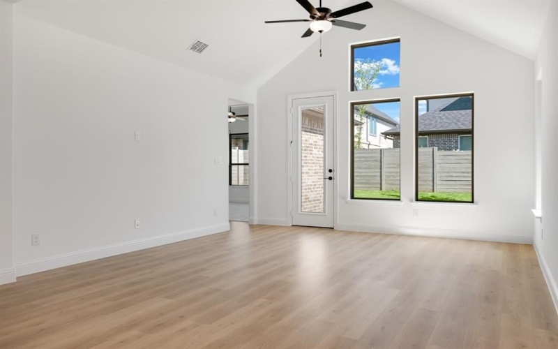 1525 Ginger Lane, Argyle, TX 76226, 4 Bedrooms Bedrooms, ,3 BathroomsBathrooms,Residential,For Sale,1525 Ginger Lane,20904372