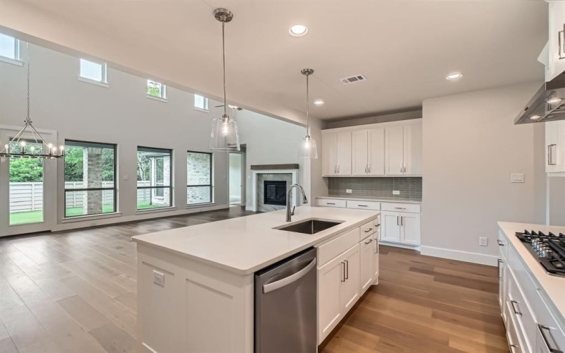 11204 Canopy Trail, Justin, TX 76247, 4 Bedrooms Bedrooms, ,3 BathroomsBathrooms,Residential,For Sale,11204 Canopy Trail,20904446