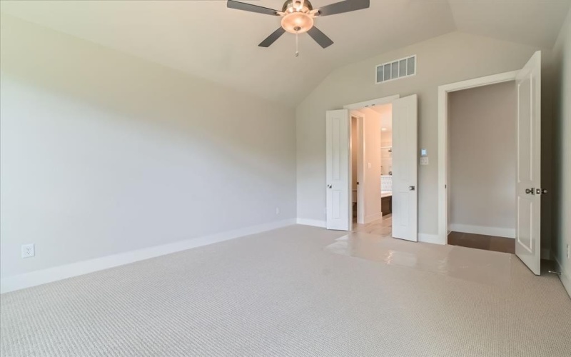11204 Canopy Trail, Justin, TX 76247, 4 Bedrooms Bedrooms, ,3 BathroomsBathrooms,Residential,For Sale,11204 Canopy Trail,20904446