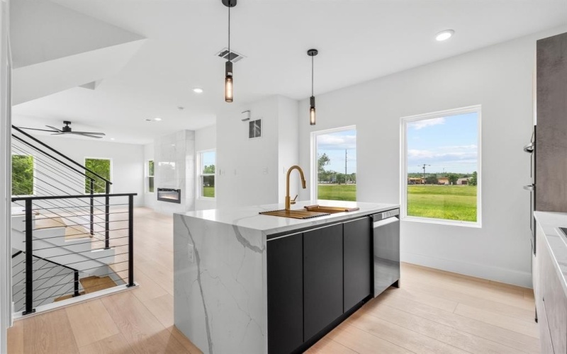 1926 Pueblo Street, Dallas, TX 75212, 3 Bedrooms Bedrooms, ,3 BathroomsBathrooms,Residential,For Sale,1926 Pueblo Street,20904479