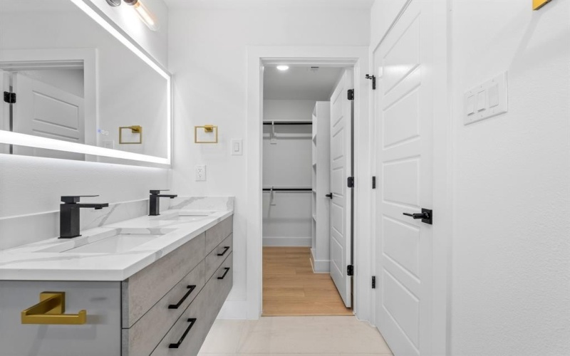 1926 Pueblo Street, Dallas, TX 75212, 3 Bedrooms Bedrooms, ,3 BathroomsBathrooms,Residential,For Sale,1926 Pueblo Street,20904479