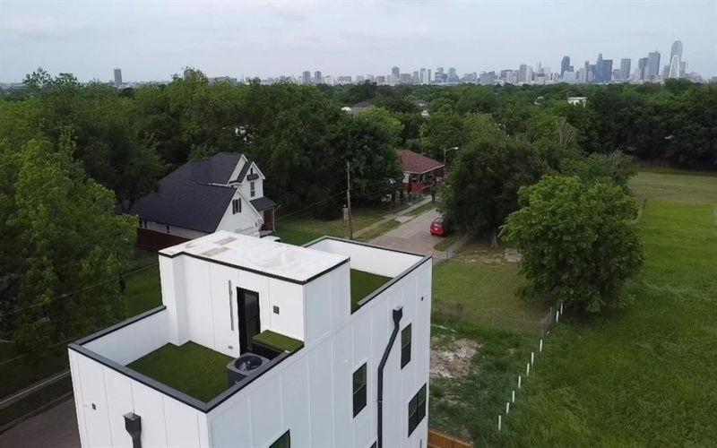 1926 Pueblo Street, Dallas, TX 75212, 3 Bedrooms Bedrooms, ,3 BathroomsBathrooms,Residential,For Sale,1926 Pueblo Street,20904479