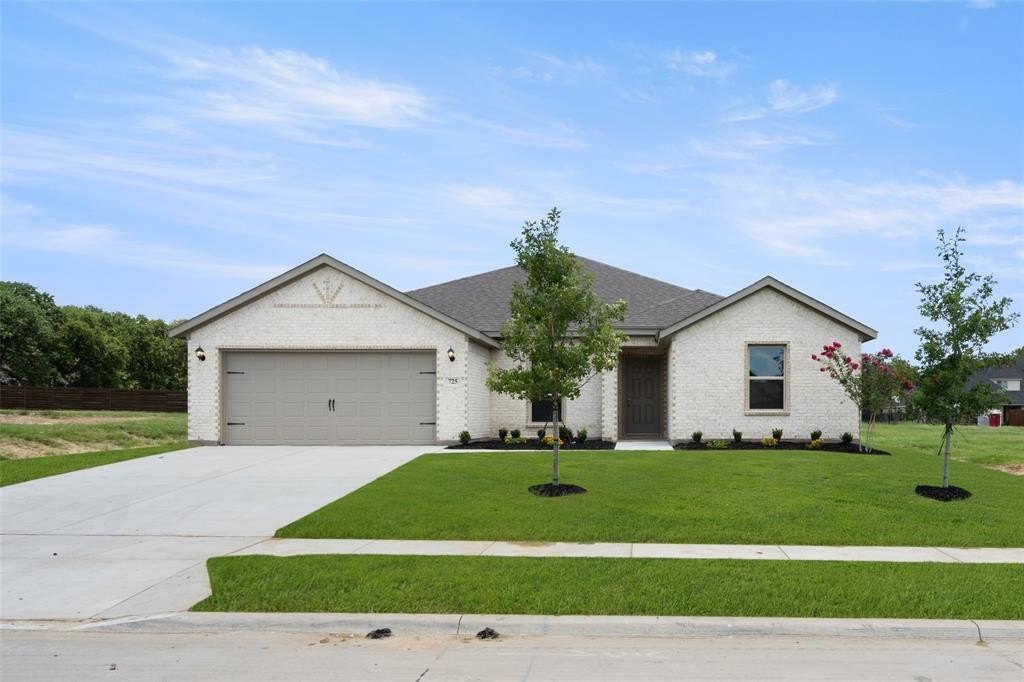 725 Stone Eagle, Azle, TX 76020, 4 Habitaciones Habitaciones , ,3 BañosBaños,Residential,En Venta,725 Stone Eagle,20903389