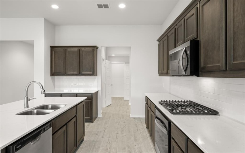 725 Stone Eagle, Azle, TX 76020, 4 Habitaciones Habitaciones , ,3 BañosBaños,Residential,En Venta,725 Stone Eagle,20903389