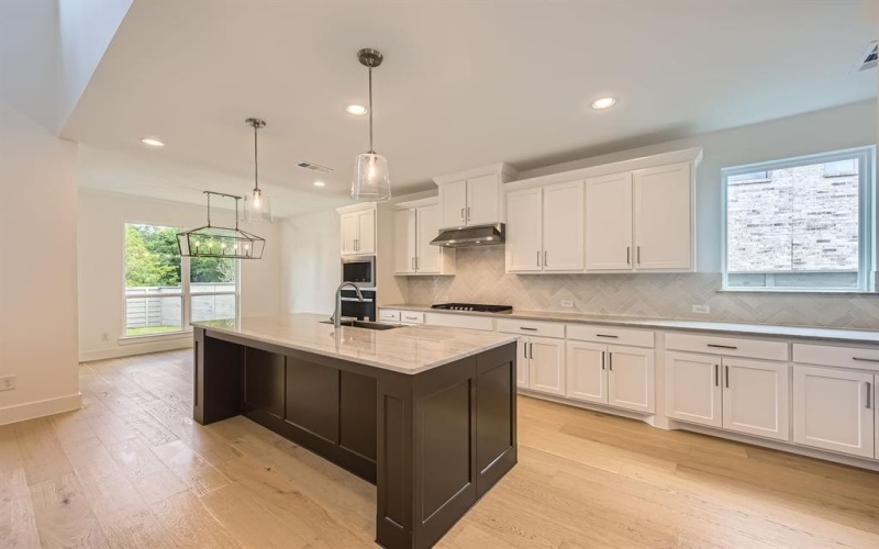 11208 Canopy Trail, Justin, TX 76247, 4 Bedrooms Bedrooms, ,5 BathroomsBathrooms,Residential,For Sale,11208 Canopy Trail,20903495