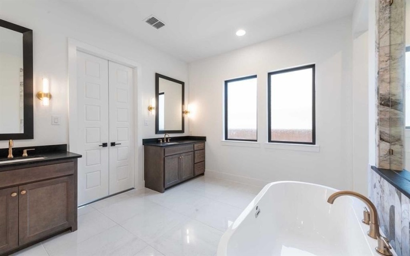 3520 Melvina Drive, Frisco, TX 75033, 5 Habitaciones Habitaciones , ,6 BañosBaños,Residential,En Venta,3520 Melvina Drive,20903532