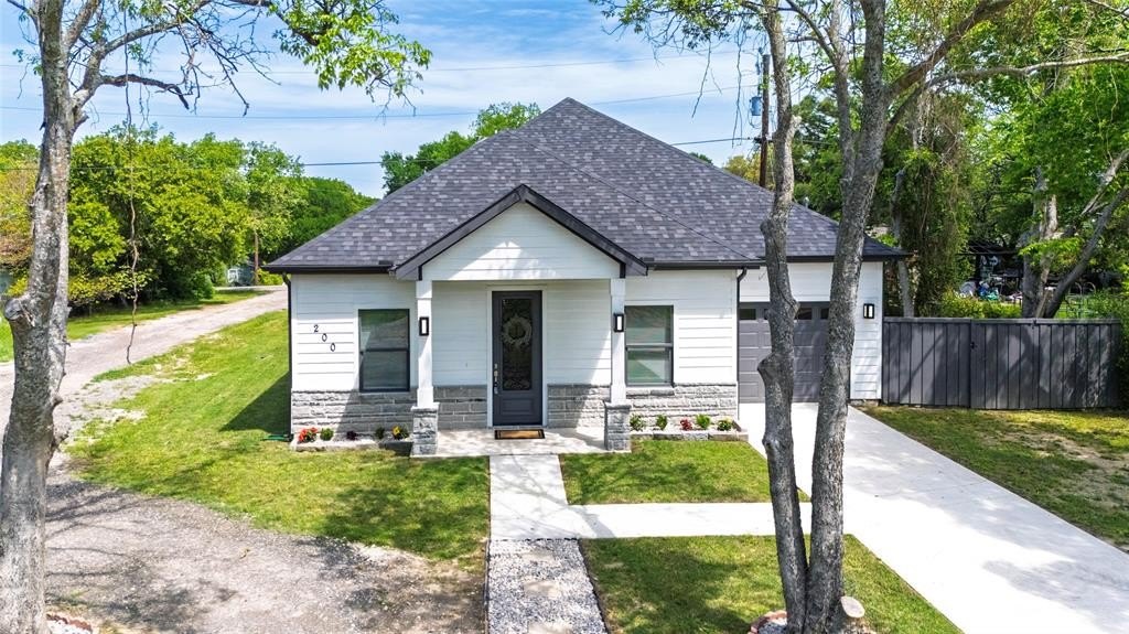 200 Opal Drive, West Tawakoni, TX 75474, 3 Habitaciones Habitaciones , ,2 BañosBaños,Residential,En Venta,200 Opal Drive,20903554