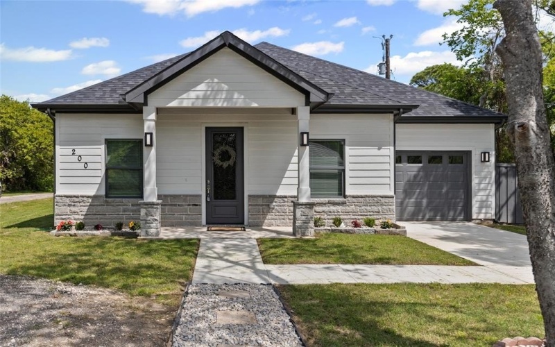 200 Opal Drive, West Tawakoni, TX 75474, 3 Habitaciones Habitaciones , ,2 BañosBaños,Residential,En Venta,200 Opal Drive,20903554