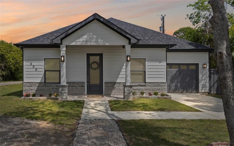 200 Opal Drive, West Tawakoni, TX 75474, 3 Habitaciones Habitaciones , ,2 BañosBaños,Residential,En Venta,200 Opal Drive,20903554