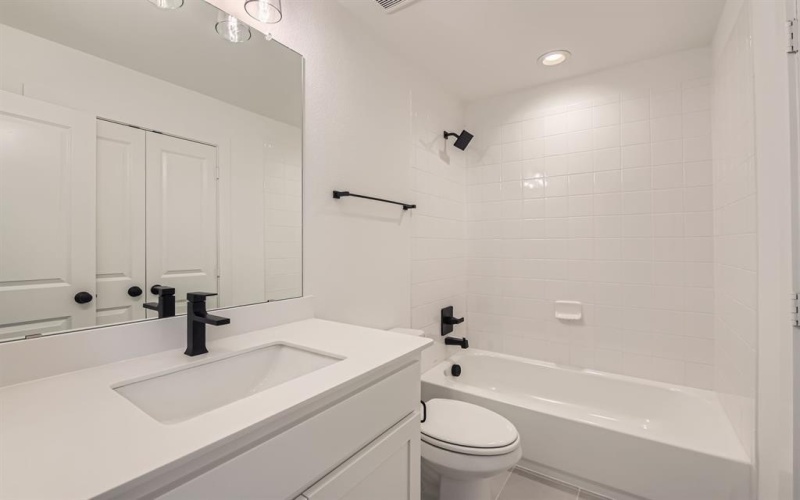 11308 Canopy Trail, Justin, TX 76247, 4 Bedrooms Bedrooms, ,5 BathroomsBathrooms,Residential,For Sale,11308 Canopy Trail,20903637