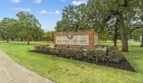 4009 Whisperwood Lane, Denton, TX 76210, 4 Bedrooms Bedrooms, ,3 BathroomsBathrooms,Residential,For Sale,4009 Whisperwood Lane,20903652