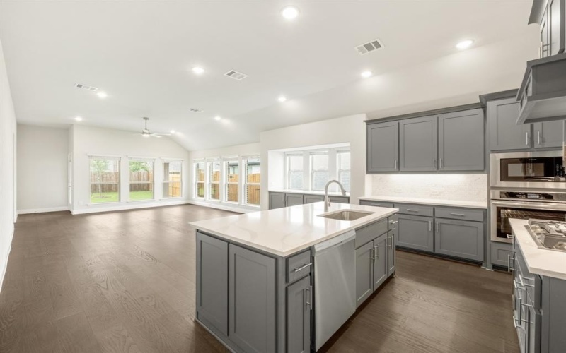 1010 Hickory Chase Lane, Melissa, TX 75454, 4 Bedrooms Bedrooms, ,3 BathroomsBathrooms,Residential,For Sale,1010 Hickory Chase Lane,20903850