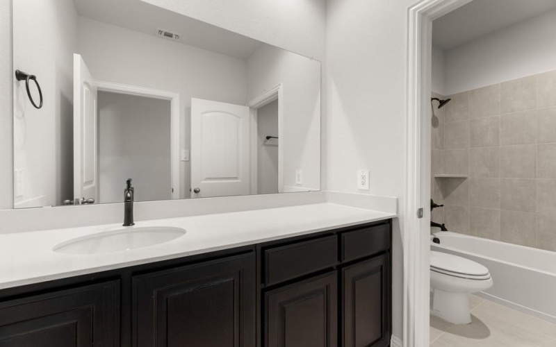 1113 Cascades Drive, Justin, TX 76247, 4 Bedrooms Bedrooms, ,3 BathroomsBathrooms,Residential,For Sale,1113 Cascades Drive,20903991