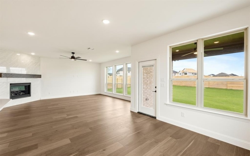 3933 Clingsman Way, McKinney, TX 75071, 5 Bedrooms Bedrooms, ,3 BathroomsBathrooms,Residential,For Sale,3933 Clingsman Way,20908390