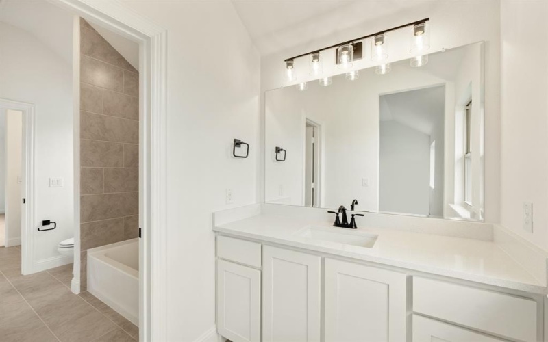 3933 Clingsman Way, McKinney, TX 75071, 5 Bedrooms Bedrooms, ,3 BathroomsBathrooms,Residential,For Sale,3933 Clingsman Way,20908390