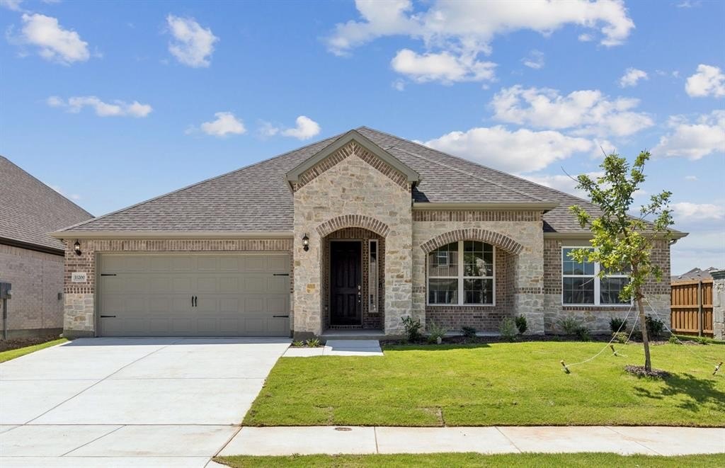 11200 Abbotsbury Road, Fort Worth, TX 76052, 4 Bedrooms Bedrooms, ,2 BathroomsBathrooms,Residential,For Sale,11200 Abbotsbury Road,20908499