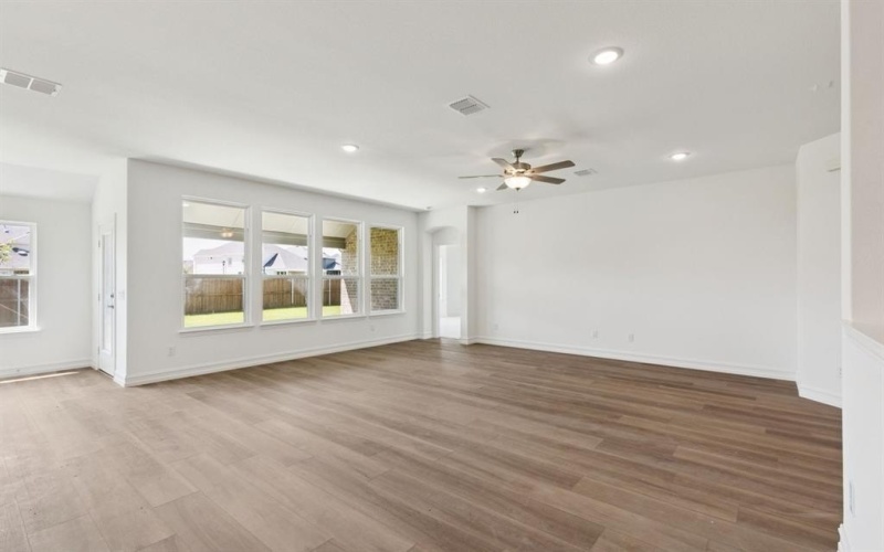 11200 Abbotsbury Road, Fort Worth, TX 76052, 4 Bedrooms Bedrooms, ,2 BathroomsBathrooms,Residential,For Sale,11200 Abbotsbury Road,20908499